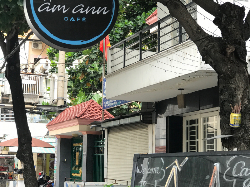 Ấm Ann Cafe - 86, đường Võ Oanh, P. 25, Quận Bình Thạnh, TP.HCM