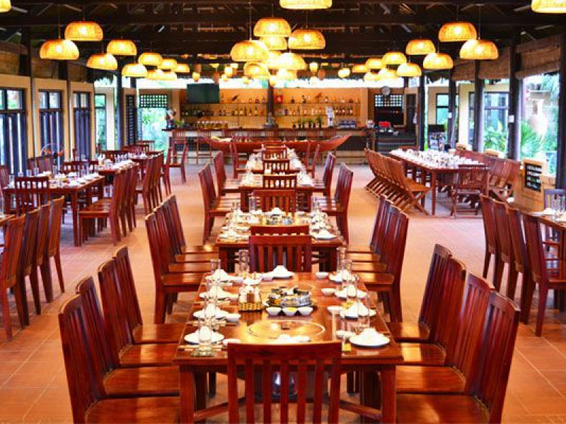 NHÀ HÀNG NƯỚNG LẨU LONG SƠN MŨI NÉ - Đường 706, Hòn Rơm, Long Sơn – Suối Nước, Mũi Né, TP. Phan Thiết, Tỉnh Bình Thuận.