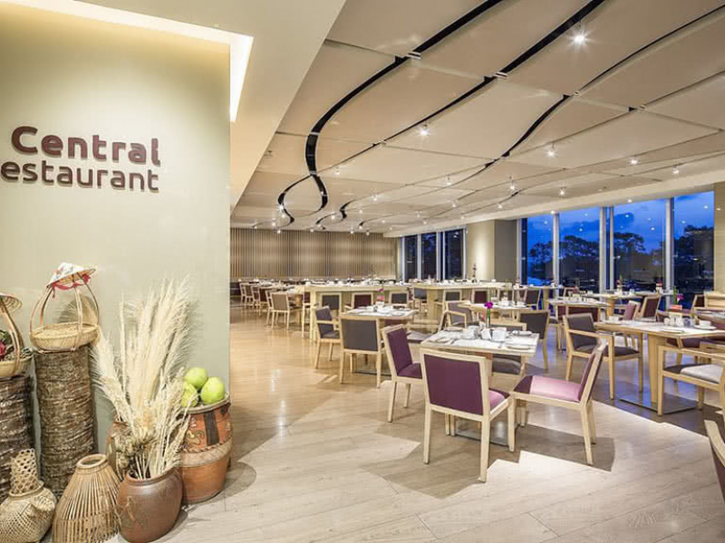 BUFFET LIBERTY CENTRAL SAIGON RIVERSIDE - 17 Tôn Đức Thắng, P. Bến Nghé, Quận 1, Hồ Chí Minh