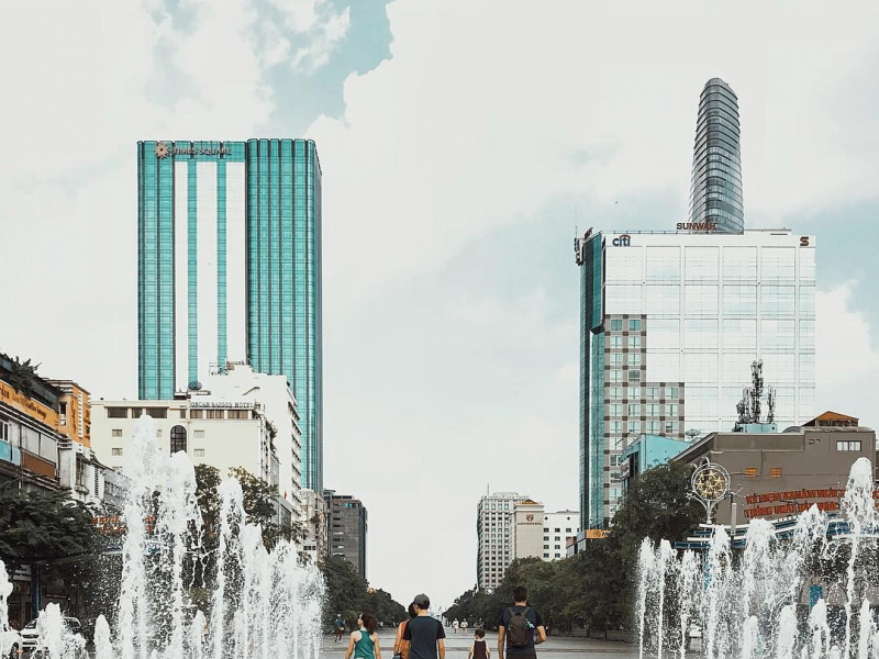 Phố Đi Bộ Nguyễn Huệ - Đường Nguyễn Huệ, P. Bến Nghé, Quận 1, Hồ Chí Minh