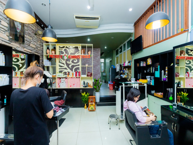 Hùng Hair Salon - 12 phố rạp hát, phường Bạch Đằng, Hạ Long