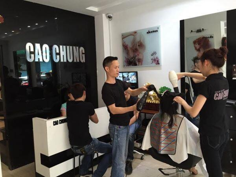Cao Chung Hair salon -32 Long Tiên, Hạ Long, Quảng Ninh.