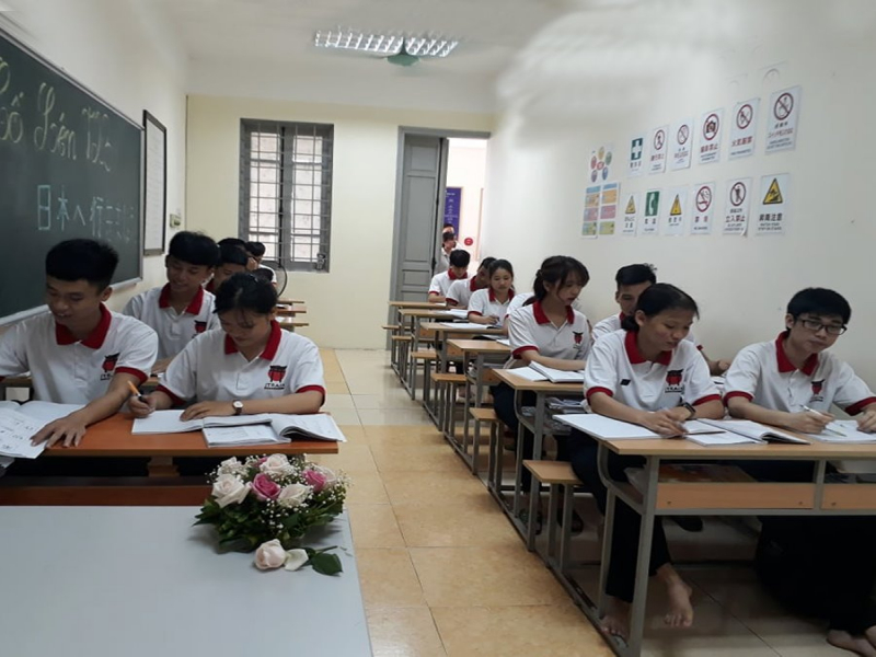  Công ty CP du học JTRAIN - Số nhà 713, đường Nguyễn Văn Cừ, Phường Hồng Hải, Thành phố Hạ Long, Tỉnh Quảng Ninh