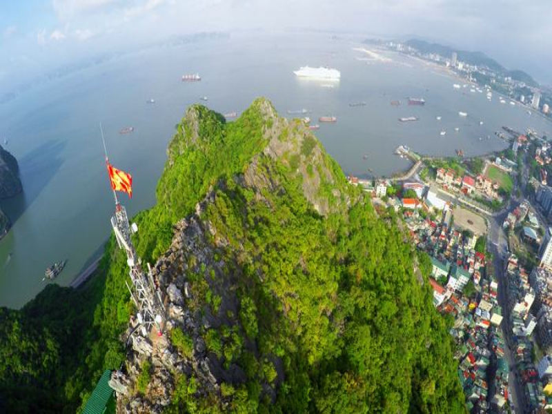 Núi Bài Thơ - Thành phố Hạ Long, tỉnh Quảng Ninh