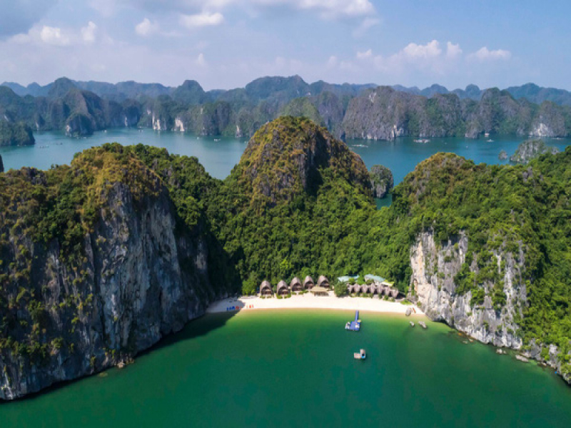 Vịnh Hạ Long - Thành phố Hạ Long, tỉnh Quảng Ninh