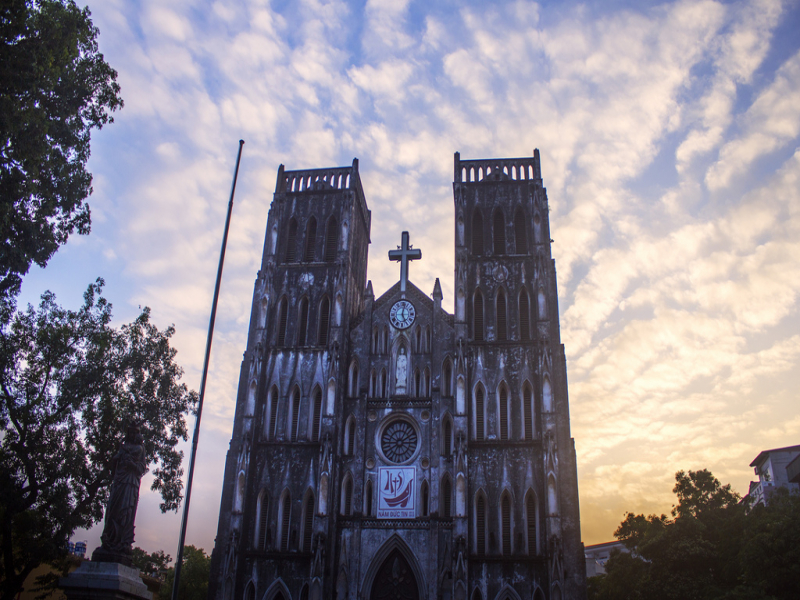 Nhà thờ Lớn Hà Nội - Số 40 Nhà Chung, Hoàn Kiếm, Hà Nội