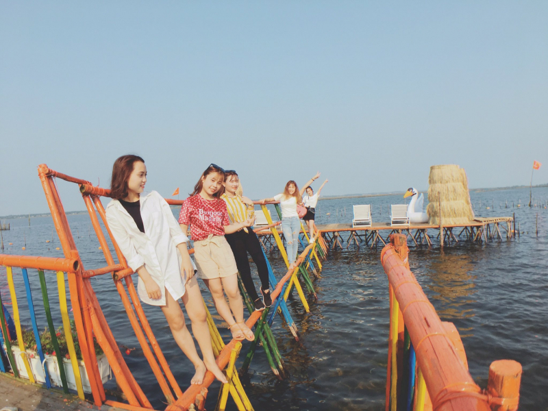 Đầm Phá Tam Giang - địa phận 12 xã của 3 huyện Phong Điền, Quảng Điền, Hương Trà, tỉnh Thừa Thiên-Huế.