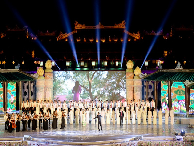 Học viện âm nhạc Huế - 01 Lê Lợi, TP Huế