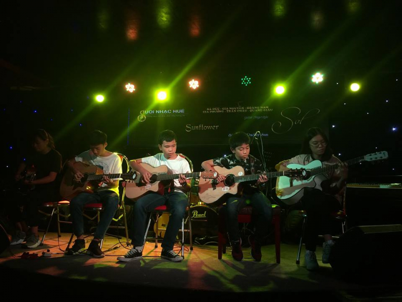 Suối Nhạc Huế - Số 4 kiệt 76 – Đường Hùng Vương – TP Huế