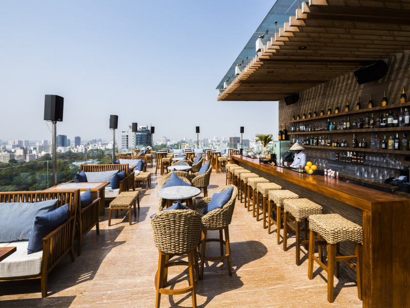 Social Club Rooftop Bar - Tầng 23-24 Khách Sạn  Hotel des Arts Saigon, 76-78 Nguyễn Thị Minh Khai, Quận 3, Hồ Chí Minh
