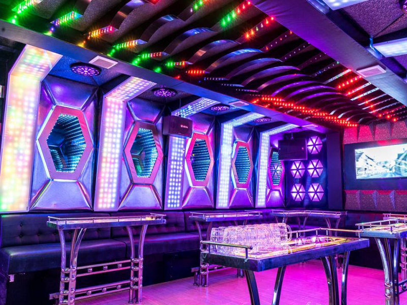 Karaoke X-Men -  220 Đường 30/4, Dương Đông, Phú Quốc 