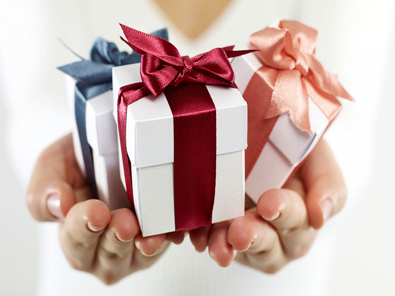 GỢI Ý NHỮNG MÓN QUÀ Ý NGHĨA TẶNG NGƯỜI THÂN VÀO NGÀY 20/10