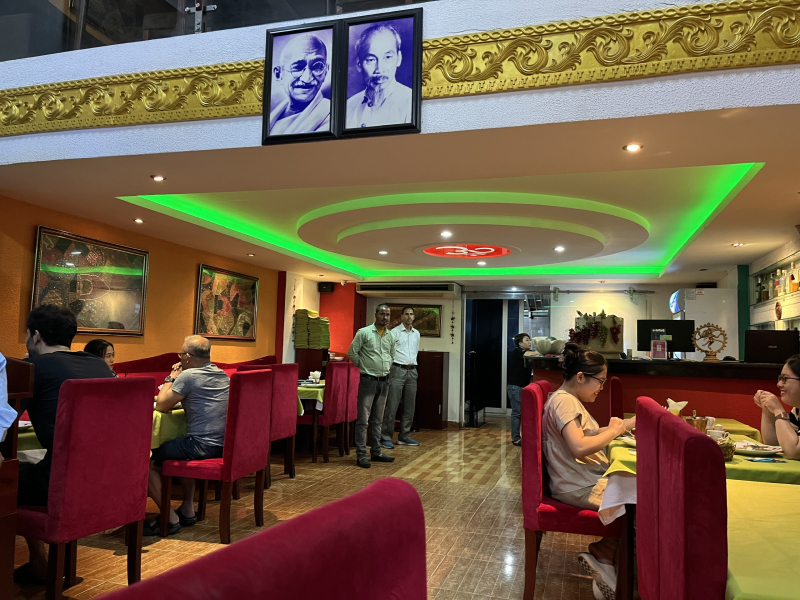 Nhà hàng Ấn Độ Ganesh - 54 Đường Số 6, Phường Tân Phong, Quận 7, TPHCM